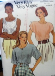 8062 EZ VOGUE PULLOVER BLOUSE SLEEVES OR NOT PATTERN 6-22 3 SZS UNCUT